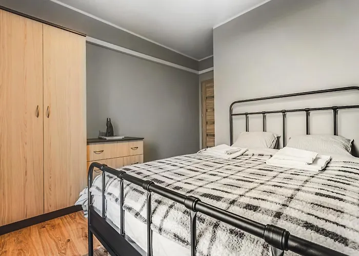 Apartment Komfort 2 Sypialnie Parking Klima