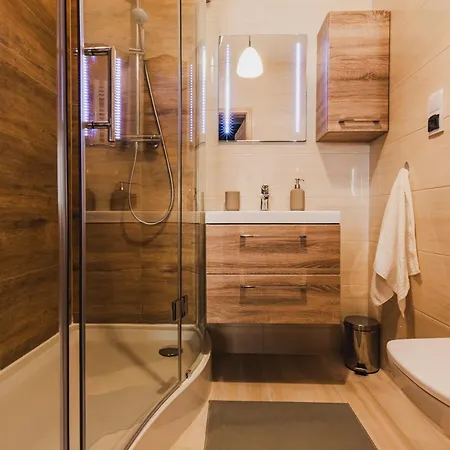 Komfort 2 Sypialnie Parking Klima Apartamento